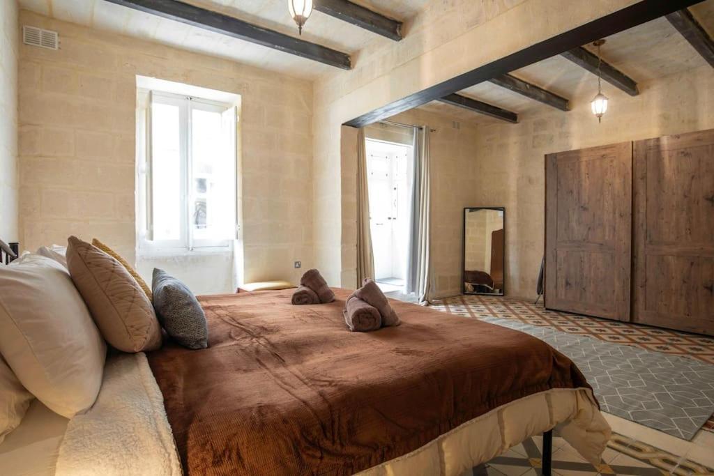 Chic, Stylish & Spacious Flat In Central La Valletta Esterno foto
