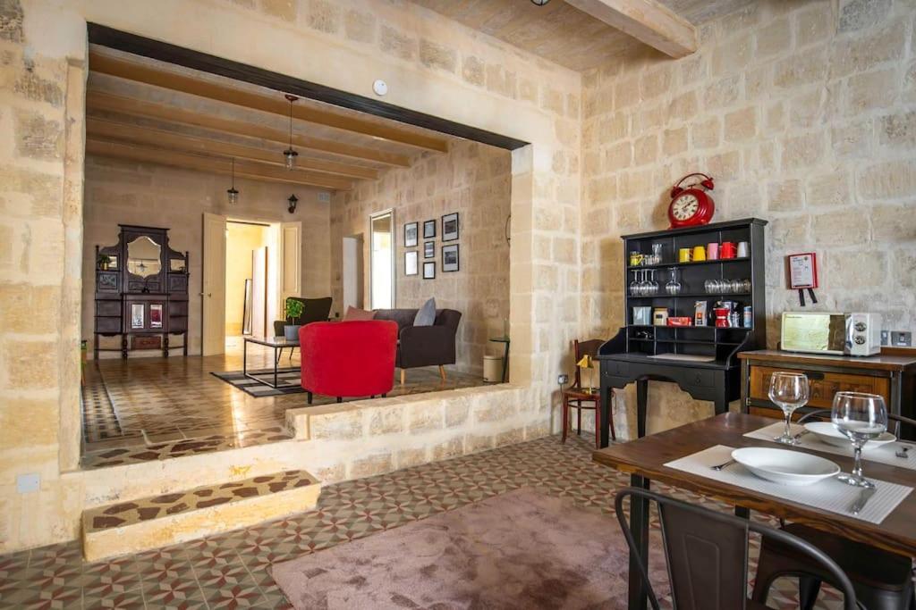 Chic, Stylish & Spacious Flat In Central La Valletta Esterno foto