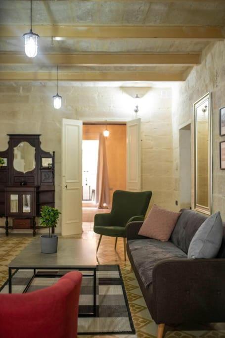 Chic, Stylish & Spacious Flat In Central La Valletta Esterno foto