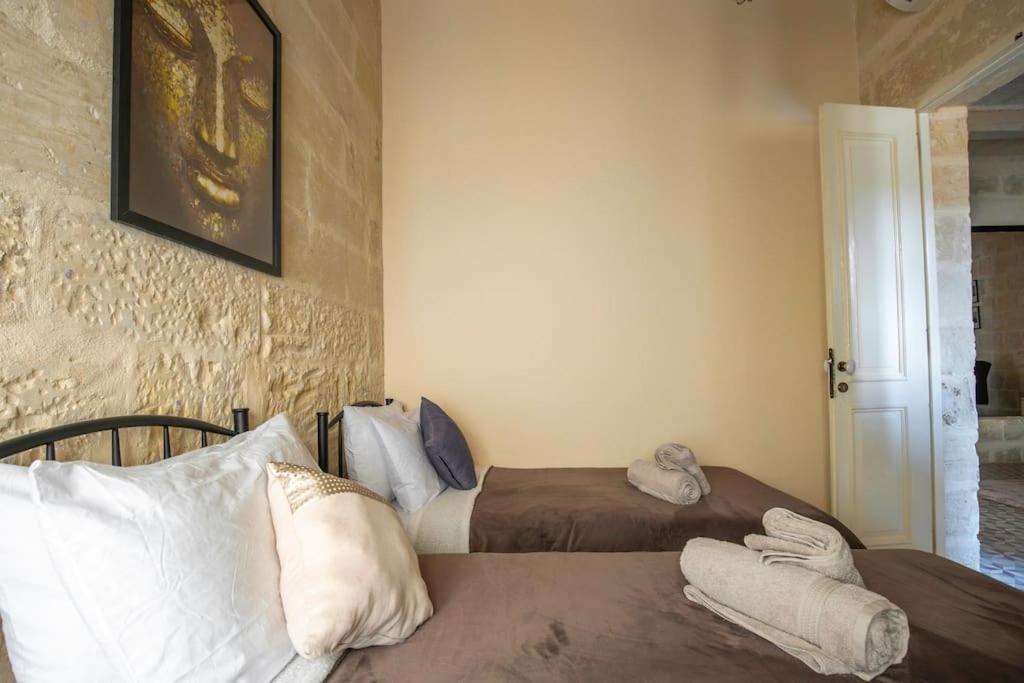 Chic, Stylish & Spacious Flat In Central La Valletta Esterno foto