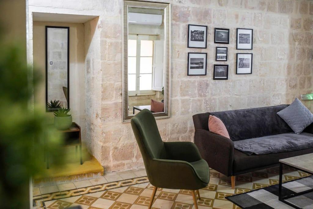 Chic, Stylish & Spacious Flat In Central La Valletta Esterno foto