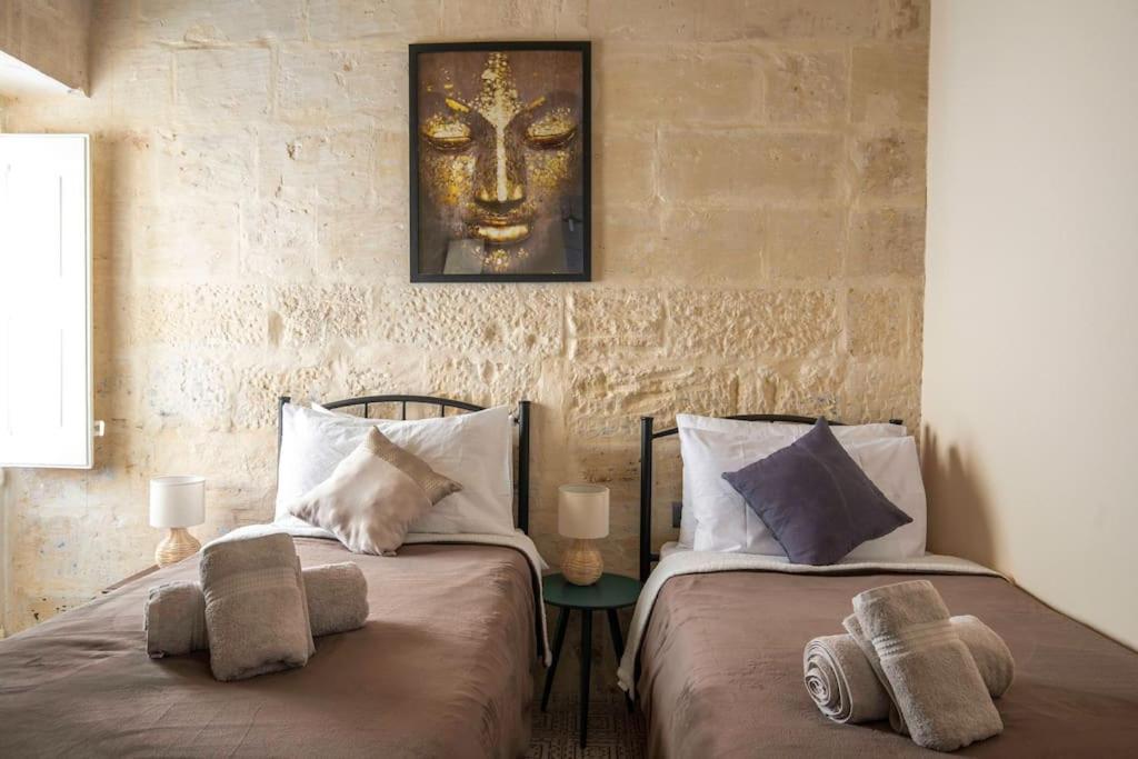 Chic, Stylish & Spacious Flat In Central La Valletta Esterno foto