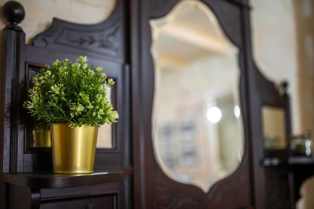 Chic, Stylish & Spacious Flat In Central La Valletta Esterno foto